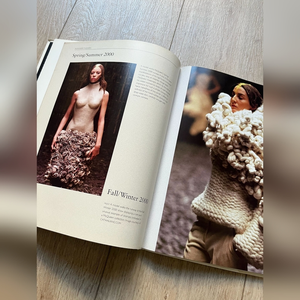 Alexander McQueen: "Genius of a Generation" by Kristin Knox - Picture 3 of 3